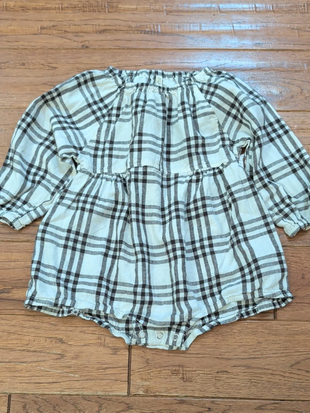 Rylee + Cru Plaid Baby Long Sleeve Linen Romper — Cream & Black